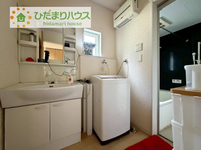 シンプルで使い勝手の良い独立洗面台！