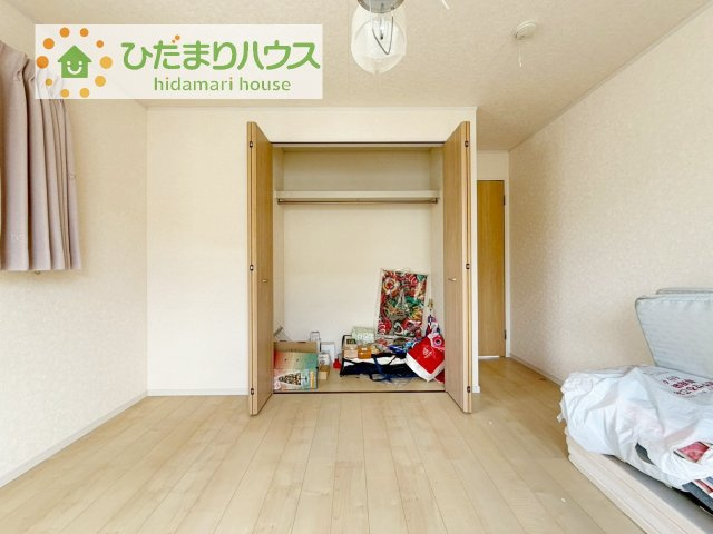 お洋服の多い女性に人気！収納力の高いクローゼット付き☆彡