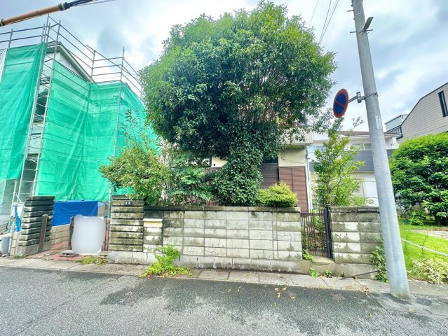 せんげん台駅徒歩9分の土地です。敷地面積100？のお土地です。是非現地ご確認下さい♪