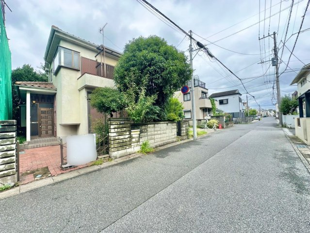 せんげん台駅徒歩9分の土地です。敷地面積100？のお土地です。是非現地ご確認下さい♪