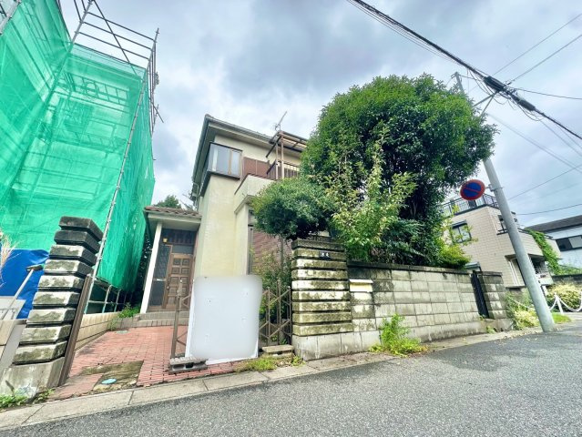 せんげん台駅徒歩9分の土地です。敷地面積100？のお土地です。是非現地ご確認下さい♪