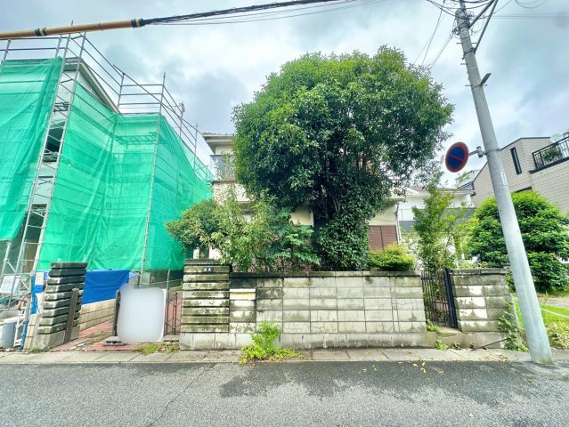 せんげん台駅徒歩9分の土地です。敷地面積100？のお土地です。是非現地ご確認下さい♪