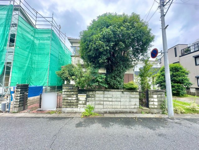せんげん台駅徒歩9分の土地です。敷地面積100？のお土地です。是非現地ご確認下さい♪