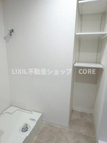 収納もあり、スッキリと見映えの良い空間に拵えました。時間に余裕とゆとりを持たせます。