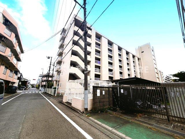 鉄筋コンクリート造7階建3階部分、新耐震基準・旧耐震が気になる方はスタッフまでお問い合わせください。