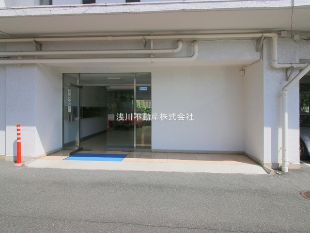 ～管理形態は全部委託式　キレイにメンテナンスされているマンションです～