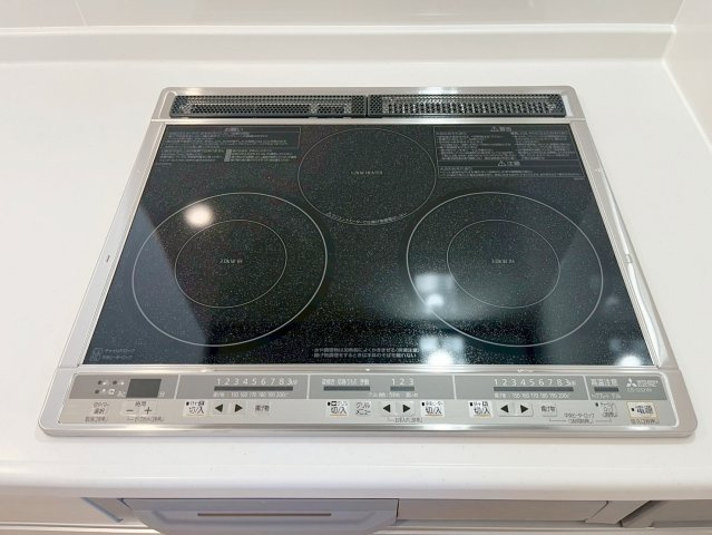 鍋底全体に熱がいきわたるので熱効率が良いのが特徴です。掃除もしやすいので清潔な環境を維持できます。