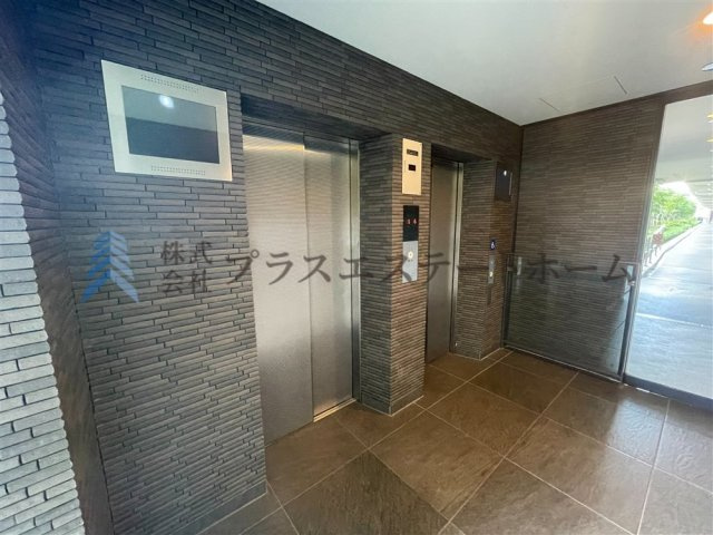 お忙しい朝も安心のエレベーター2基完備♪