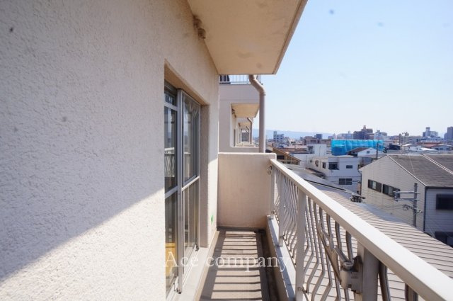 【和室6帖】に面した南向きのバルコニーです☆
