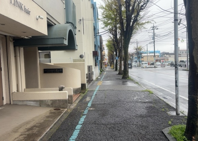 眺望の良さを楽しめるダイニングキッチンで家族団らんの時間を過ごしてはいかがでしょうか。バルコニーから見える景色を家族で眺める時間は、時間が経つのを忘れてしまいそうですね。是非、現地を見に行きましょう！