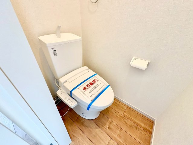 清潔感とうれしい機能性を兼ね備えた、使いやすいシャワートイレ