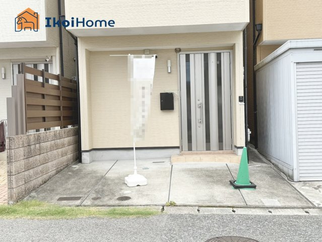 ●年中無休：当日予約可●敷地は広くはございませんが、玄関前にスペースがございます！