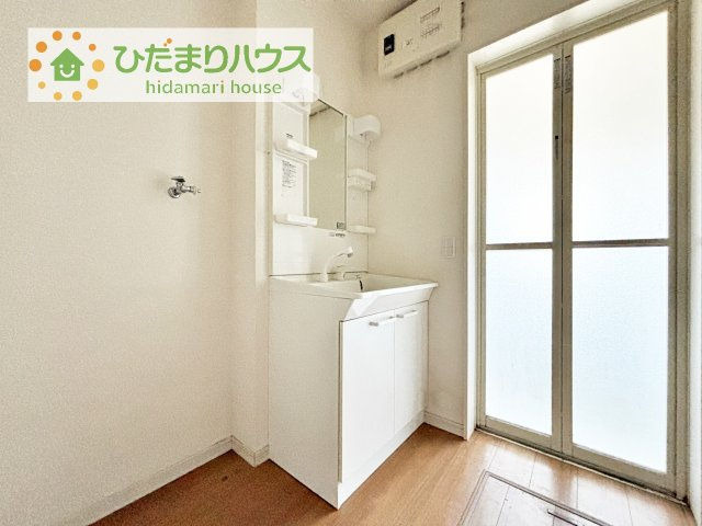 シンプルで使い勝手の良い独立洗面台！