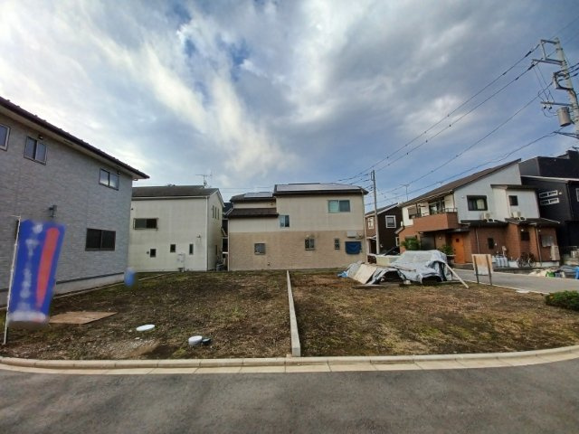 物件の詳細については、現地を見てわかること以外に、役所や法務局などで調べないとわからないことがあります。そのため、現地に行く場合は、もしこの物件を買ったらどのような生活ができるかをイメージしましょう。