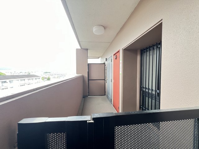 落ち着いたエントランスです