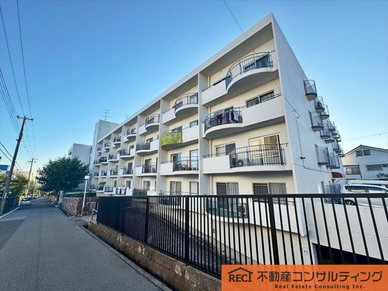 外観：328000621013