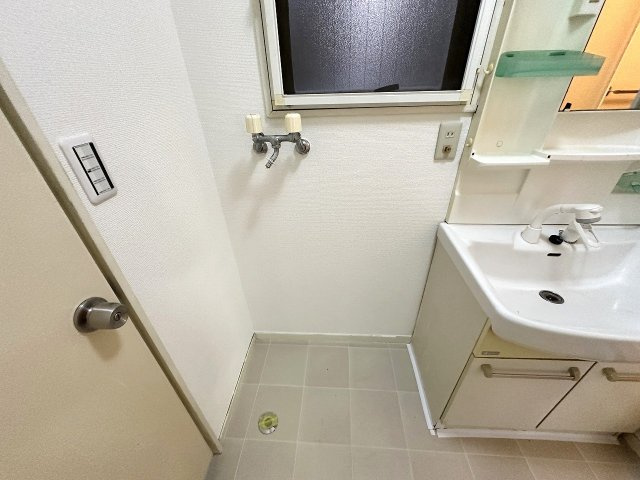 【空室時参考写真】洗濯機置き場