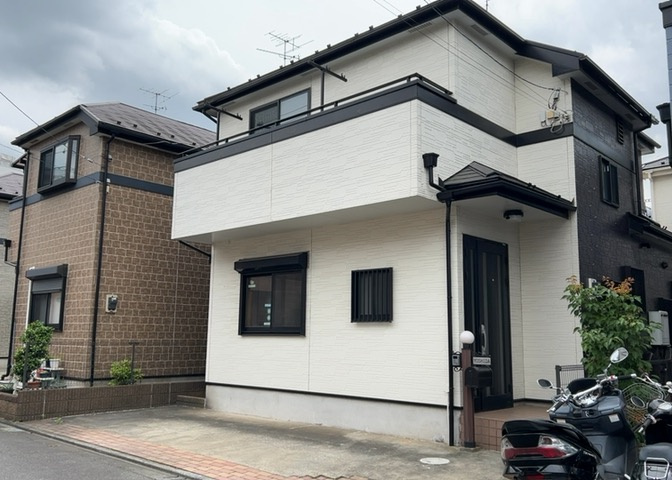 お持ちの車種によっては前面道路が広い方が便利でしょう。しかし、前面道路が広ければその分交通量が多くなるため、騒音などが気になる場合があります。実際に現地を見学し、周辺交通量や騒音などを確認しましょう！