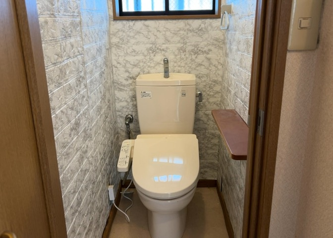トイレは大きさや形、機能、抗菌性などが異なる多種多彩なタイプが各メーカーから出ています。それぞれに良さがあるため、事前にどういったタイプのトイレがいいのかをご家庭内で決めて、内見に行くといいでしょう。