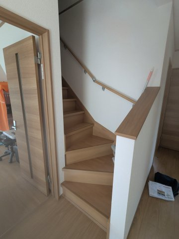 小屋裏の多目的スペースがあります。