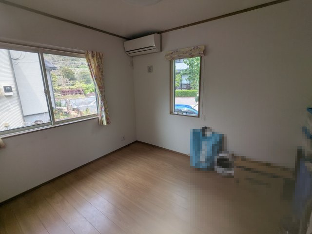 床暖房付きで、冬も暖かなリビング。