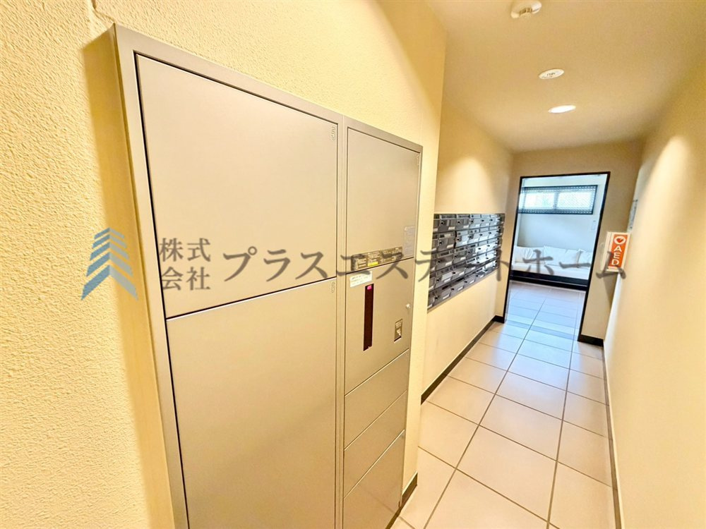 宅配ボックス完備♪