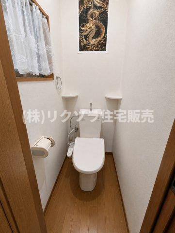 AIにて残置物を消して掲載しております。　居住中につき家具・残置物等ございます。