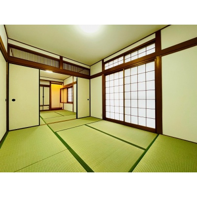 客間や子どもの遊び場として多用途に使える便利なお部屋です☆*