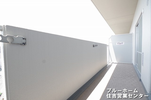 南西向きで明るいバルコニーです！