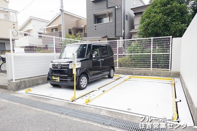 敷地内駐車場です！