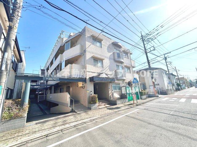 鉄筋コンクリート造4階建2階部分、新耐震基準・旧耐震が気になる方はスタッフまでお問い合わせください。