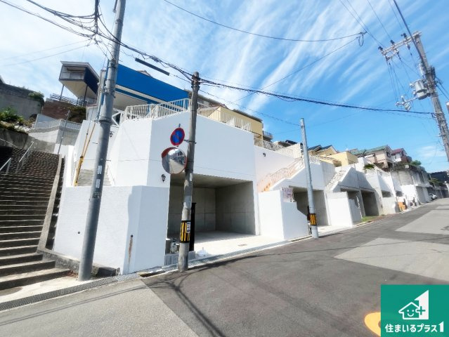 安心の10年保証！外観を美しく保ち、雨水で汚れを落とします！気になることがありましたら、お気軽にお問い合わせください！