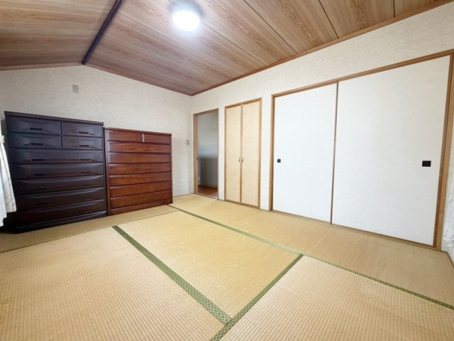 2F