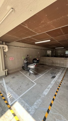 バイク置場