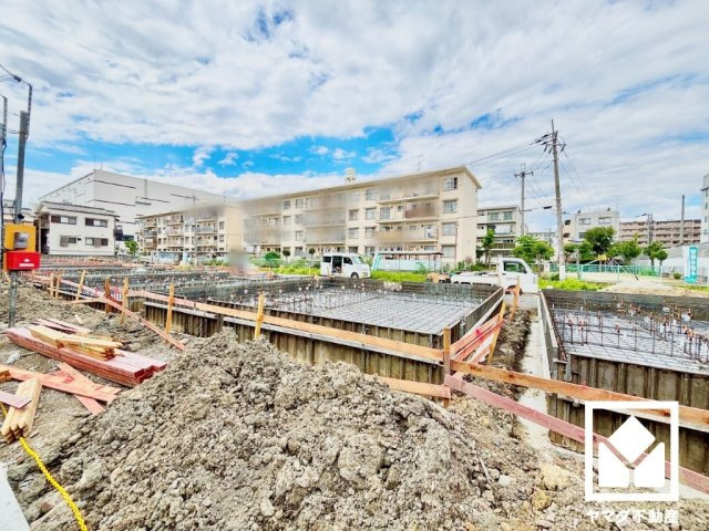 広々17帖のLDKが魅力。家族全員がリラックスできる、ゆったりとした快適リビングで温かい団らんの時間を。