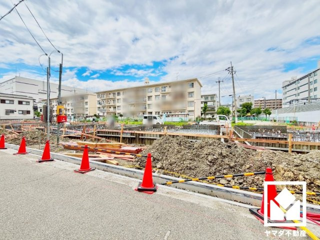 室内洗濯機置場がございますので、天候に左右されず洗濯していただけます。