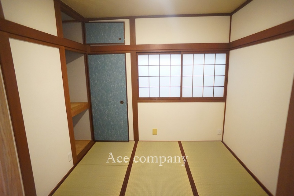【3階：和室4.5帖】畳表替え、襖・障子張替え済みです☆