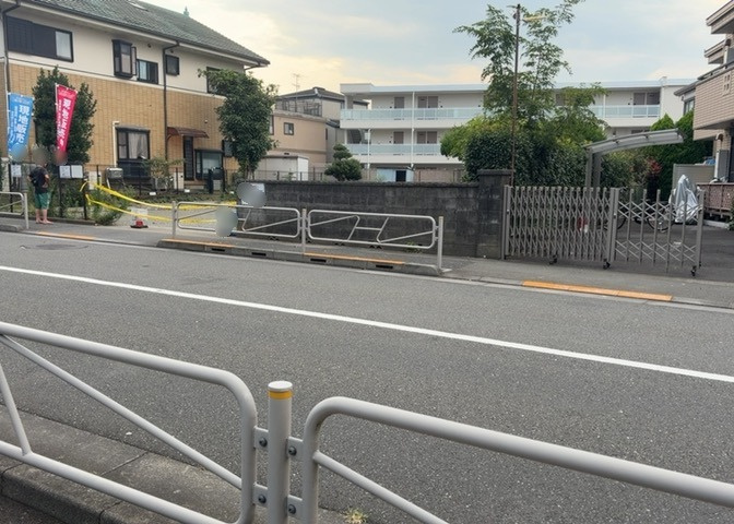人が暮らすうえで日光は大切な要素となります。日当たりの良さは譲れないポイントですね。併せて近くに大きな建築物の建築予定がないか、あるいはそれが可能な土地が近くにないか事前に確認することもお勧めします。