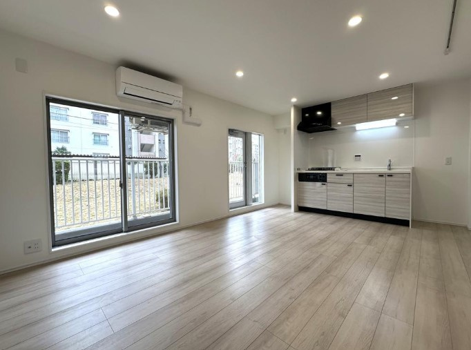 (LDK10帖)　夕方になってもお部屋が暗くならない南西向き