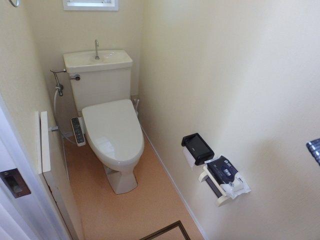 ゆったりとした空間のトイレです