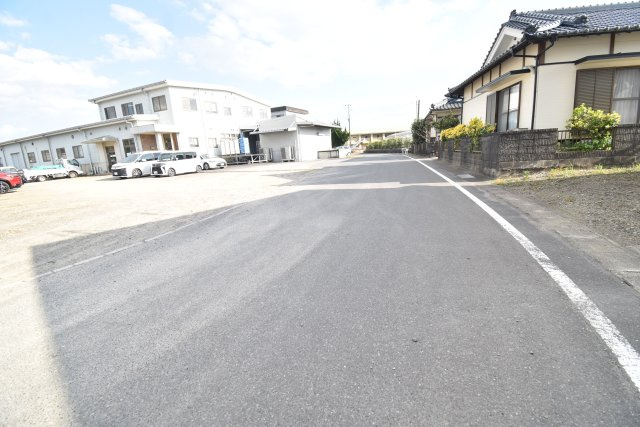 東側