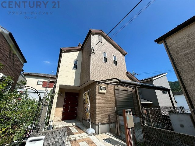 外観：328000590599