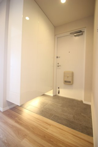 天井高の大きなシューズボックスが設置されています