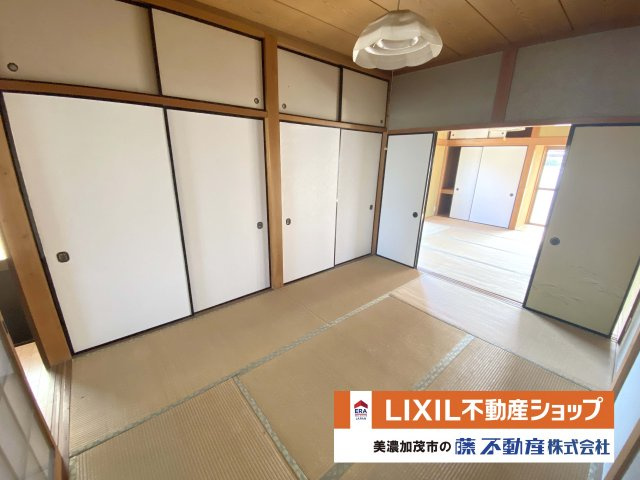 1階　和室6帖　DK隣