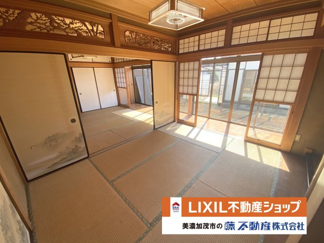 1階　和室8帖