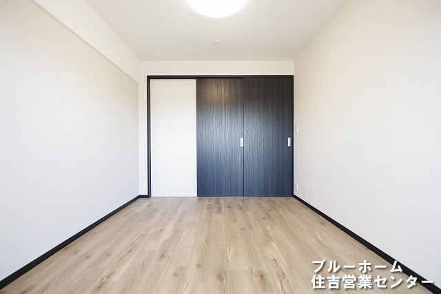 南西向きの約6帖の洋室です！