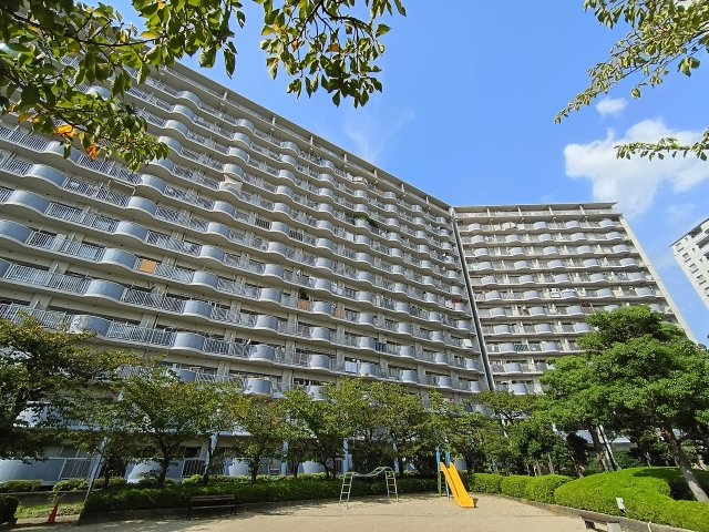 外観：327002986103