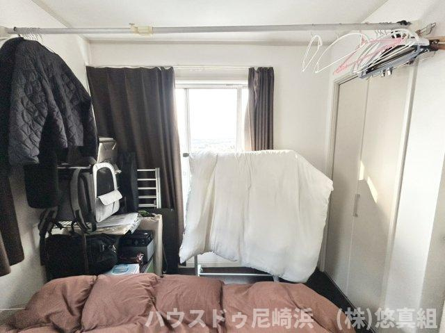 ■2階洋室　約5.37帖　クローゼット収納