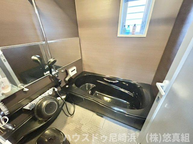 ■寒い時期や悪天候の際に大活躍する浴室暖房・乾燥機付き！