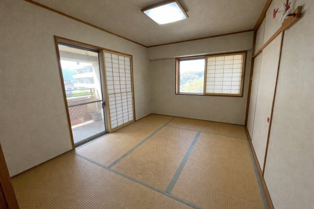 ゆったりとくつろげる和室です